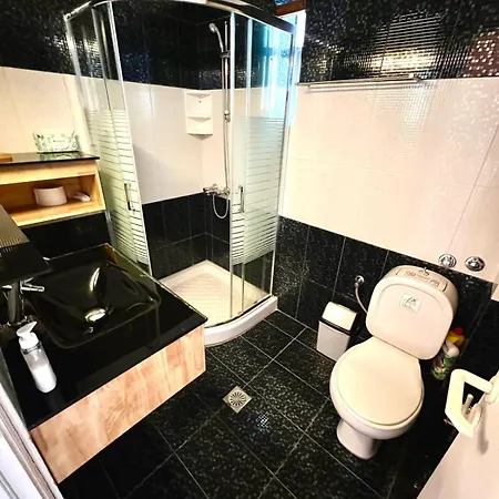 Fiskardo Beach Apartments アパート フィスカルドン